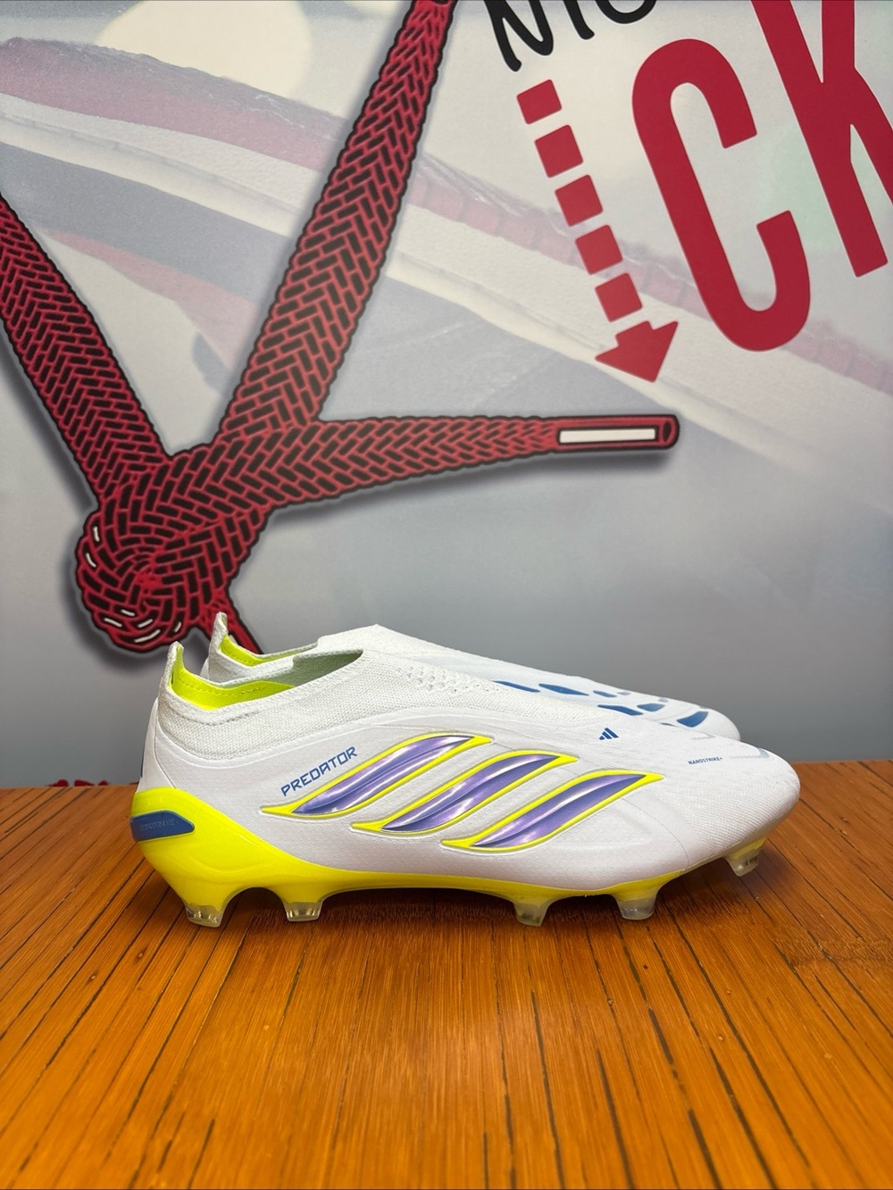 Adidas Predator Elite Laceless FG Crystal Sky Soccer Cleats Mens Size 10 JS0410